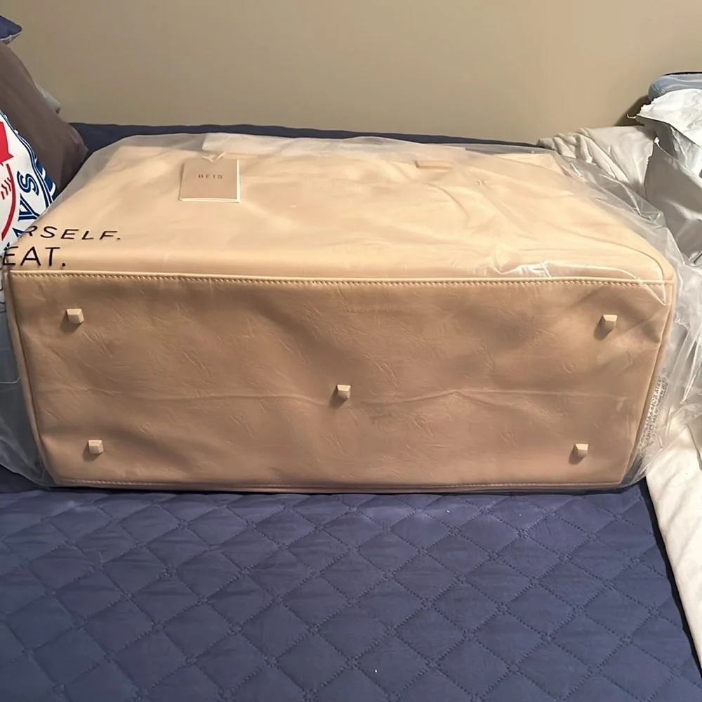 NEW BEIS commuter duffle in Beige - Picture 4 of 7